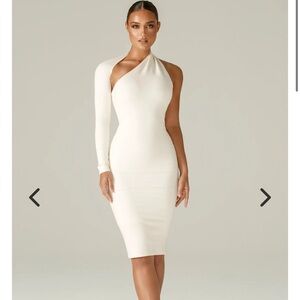 ALIEVA DASHA MODERN MIDI DRESS (OFF WHITE)